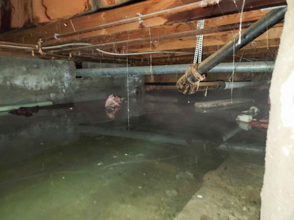 Crawlspace Water Restoration in Hesperia